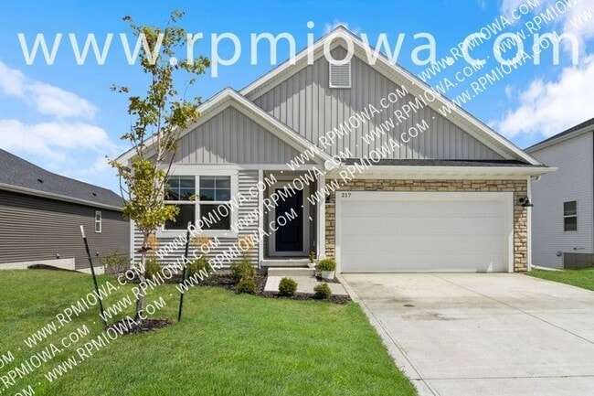property at 217 NW Georgetown Dr