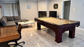 222 Wickhamford Way in Houston, TX - Building Photo