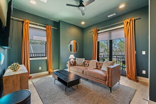 722 Mcferrin Ave in Nashville, TN - Building Photo