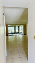 3377 Lucerne Park Dr in Greenacres, FL - Building Photo - Building Photo