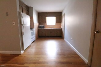 649 Washington St-Unit -Apt 3 in Boston, MA - Building Photo - Building Photo