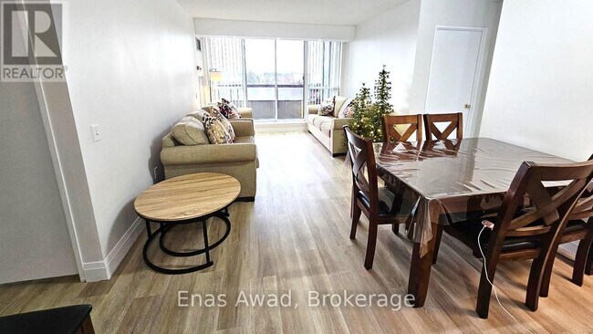 91 Townsgate Dr in Toronto, ON - Building Photo - Building Photo