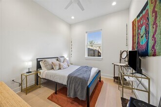 3107 Webster St in Houston, TX - Building Photo - Building Photo