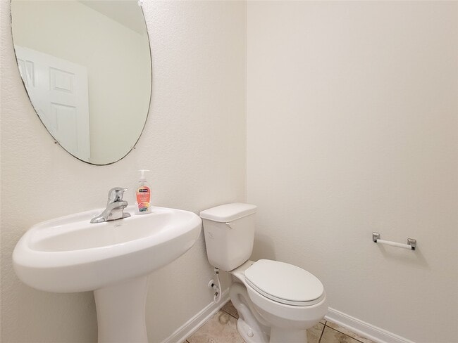 property at 14108 Wedgewood Lakes Ct