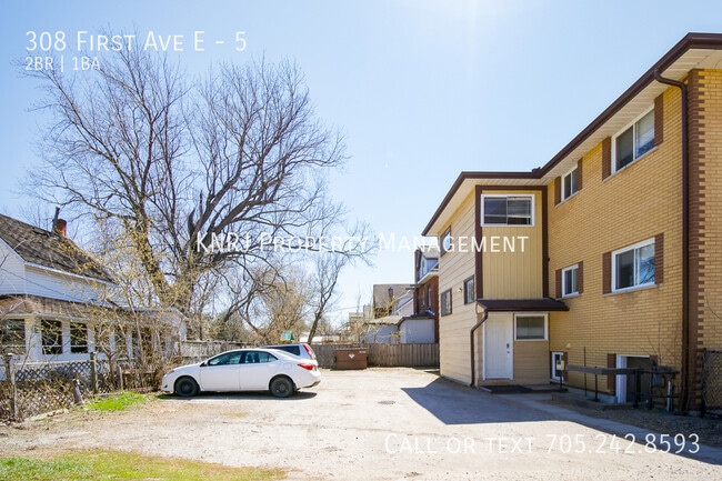 308 1st Ave E in North Bay, ON - Building Photo - Building Photo
