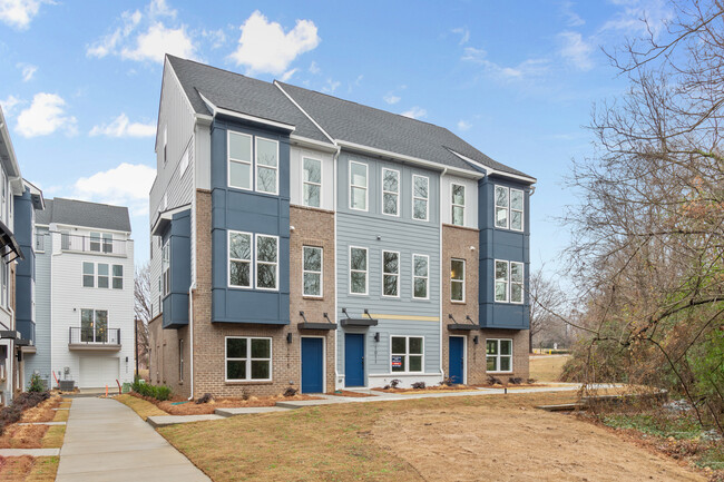 property at 1011 Kokomo Ln