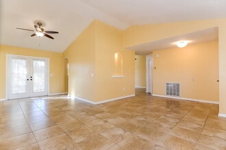 7220 Bromley Dr in New Port Richey, FL - Building Photo - Building Photo