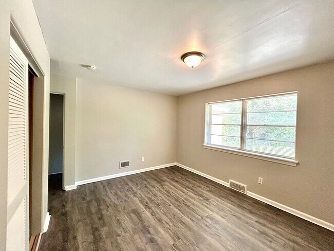 27-29 Celia St SW in Grand Rapids, MI - Building Photo - Building Photo