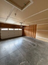 588 Blue Karner Dr in Altoona, WI - Building Photo - Building Photo