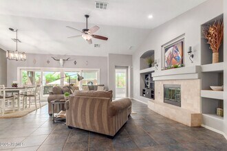 2560 W Canyon Way in San Tan Valley, AZ - Building Photo - Building Photo