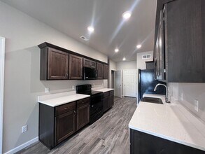 3422 French St in Bismarck, ND - Building Photo - Building Photo