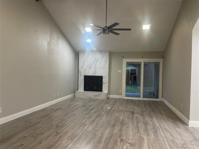 1914 Middle Glen Dr in Carrollton, TX - Building Photo - Building Photo