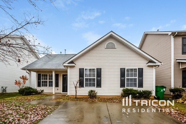 1300 Crandon Dr in Charlotte, NC - Building Photo - Building Photo