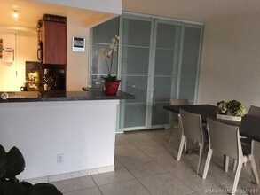 150 Ocean Ln Dr-Unit -5C in Key Biscayne, FL - Building Photo - Building Photo