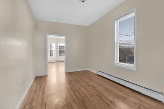 284 WATCHUNG Ave in Orange, NJ - Building Photo - Building Photo