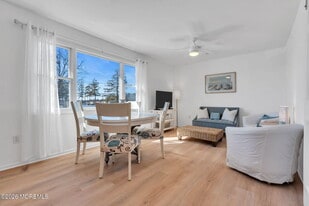 548 Washington Blvd in Sea Girt, NJ - Building Photo