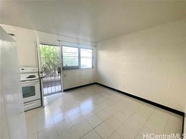 1046 Wong Ho Ln in Honolulu, HI - Building Photo - Building Photo