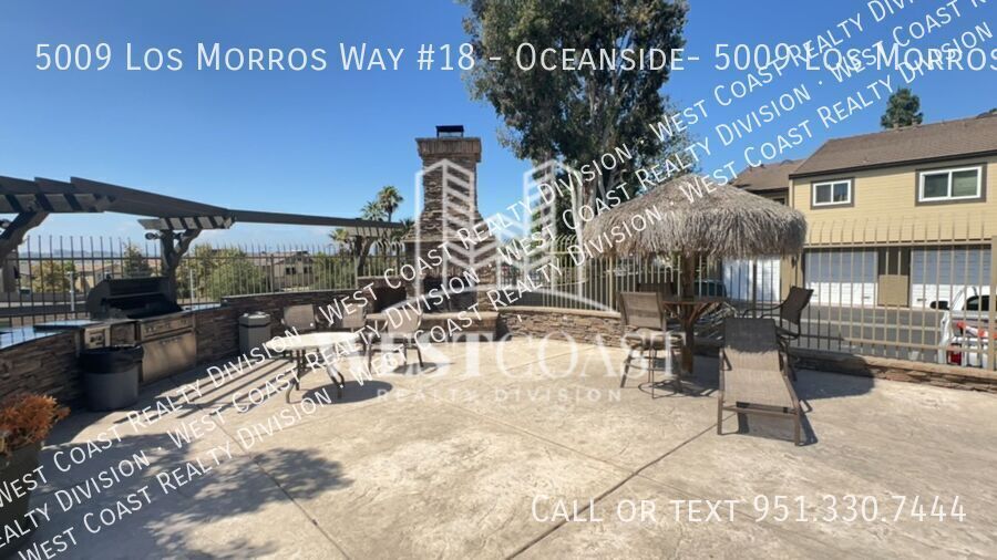 5009 Los Morros Way in Oceanside, CA - Foto de edificio