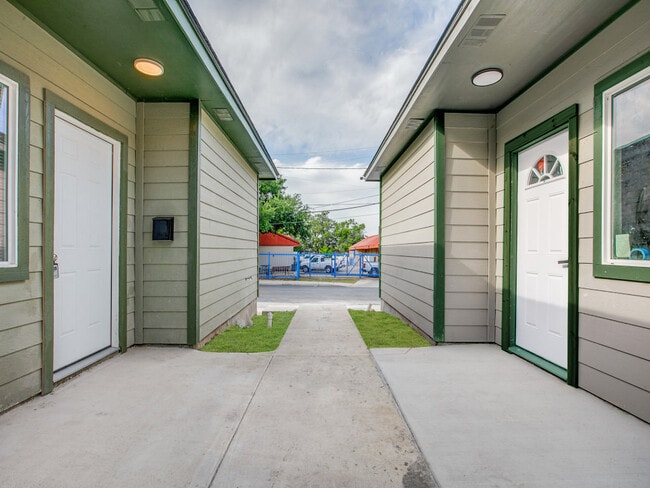 property at 2901 S Laredo St