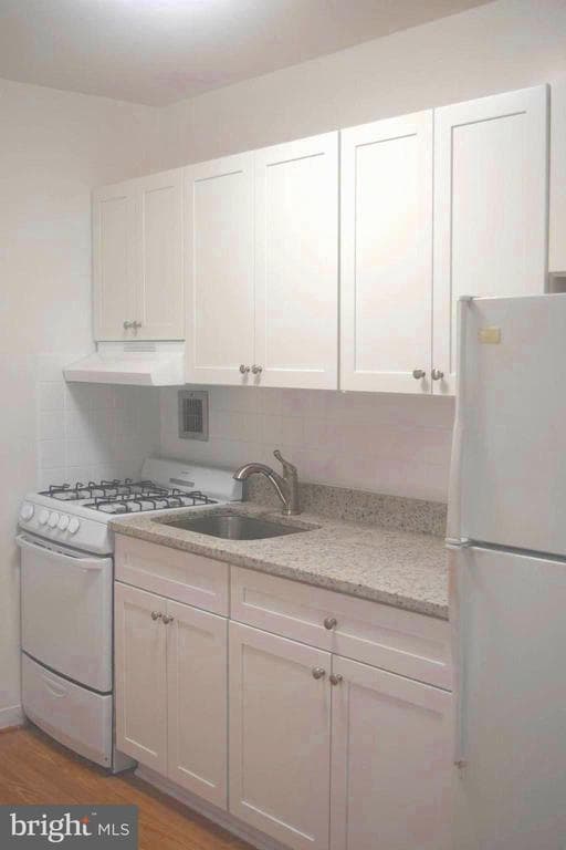 1121 Arlington Blvd