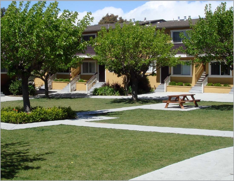 La Brea Apartments in San Rafael, CA - Building Photo