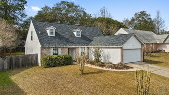 107 Trenton Ave in Crestview, FL - Building Photo