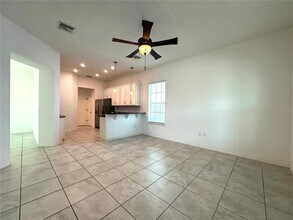 9362 Tyrella Pine Trail in Winter Garden, FL - Building Photo - Building Photo