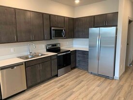 The Gateway in Moses Lake, WA - Building Photo