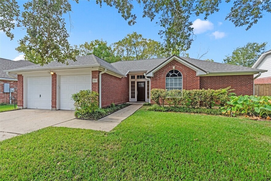 805 Courtland View in League City, TX - Foto de edificio