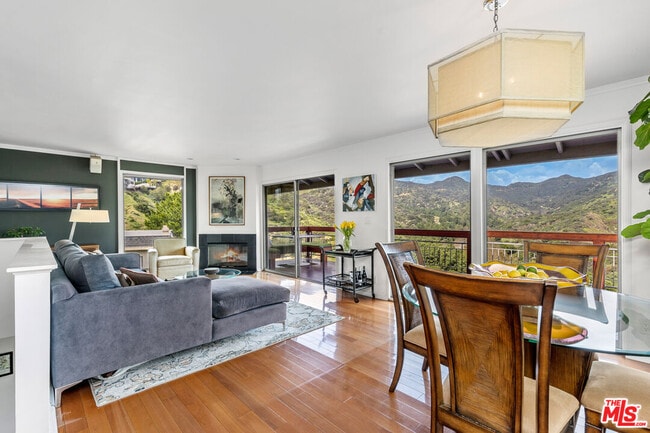 2843 Lambert Dr in Los Angeles, CA - Building Photo - Building Photo