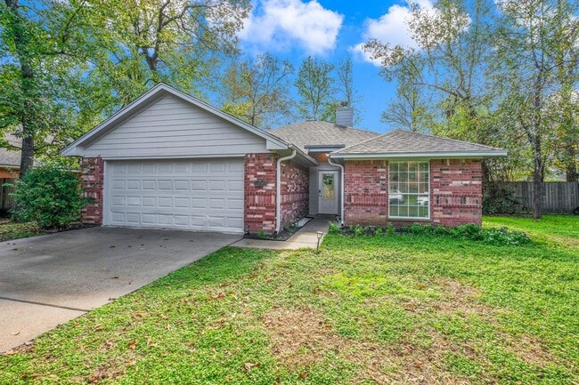 property at 6719 Woodland Oaks
