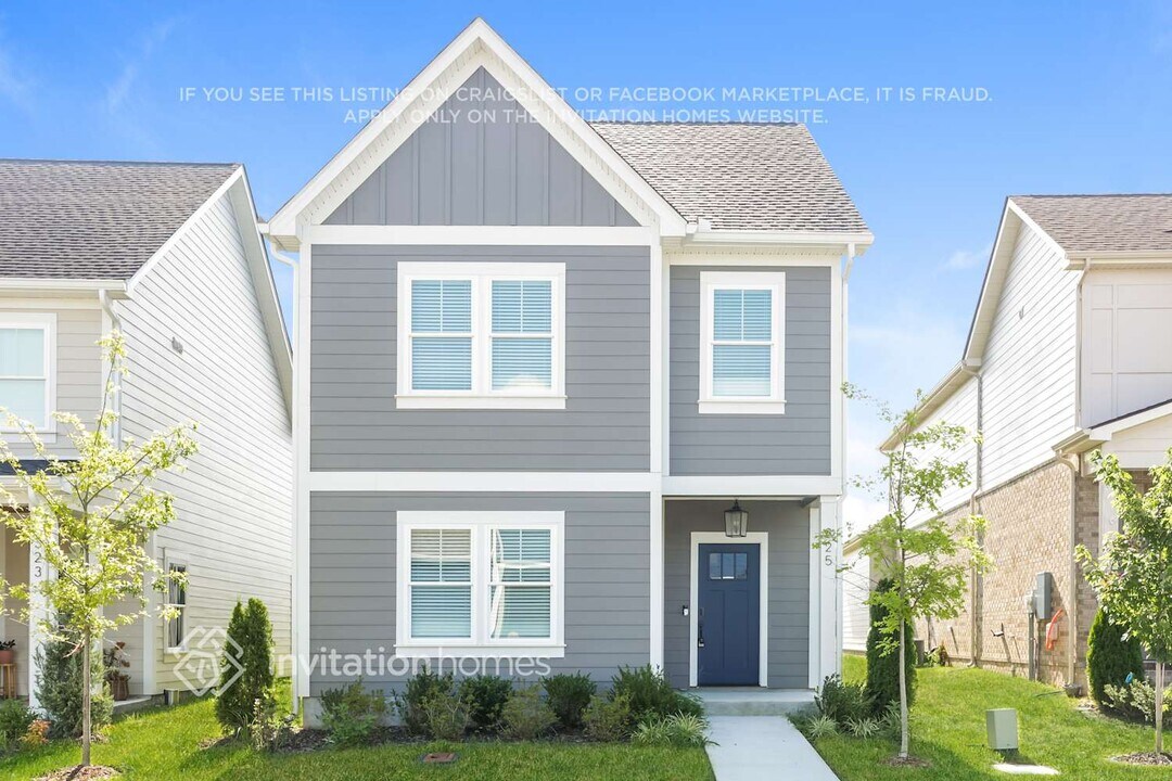 325 Delta Wy in La Vergne, TN - Building Photo