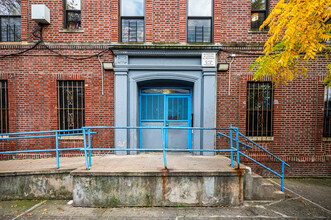 903 Saratoga Ave in Brooklyn, NY - Building Photo - Building Photo