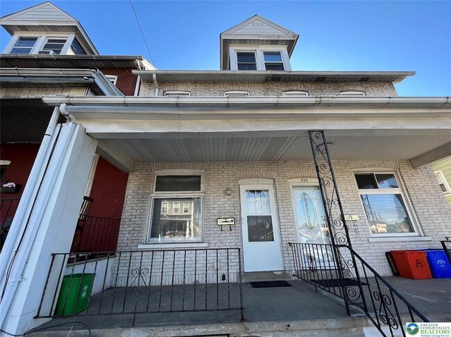 116 E Elizabeth Ave in Bethlehem, PA - Building Photo - Building Photo