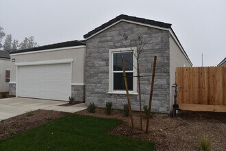 4472 N San Miguel Ave in Fresno, CA - Building Photo - Building Photo