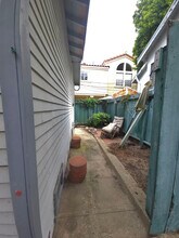 605 N Juanita Ave, Unit B in Redondo Beach, CA - Building Photo - Building Photo