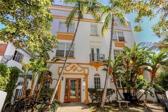 737 Jefferson Ave in Miami Beach, FL - Building Photo - Building Photo
