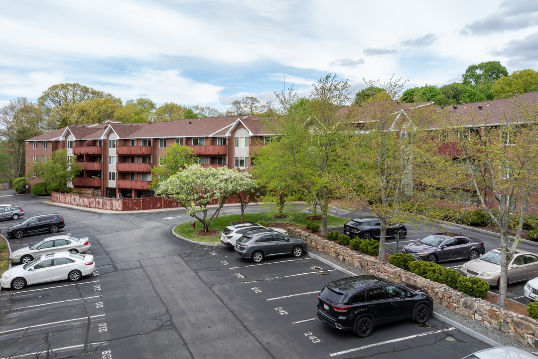 Rosemary Ridge in Needham, MA - Building Photo