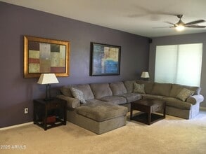 41030 N Iron Horse Way in Anthem, AZ - Building Photo - Building Photo