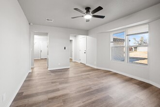 252 NW 84th St in Oklahoma City, OK - Building Photo - Building Photo