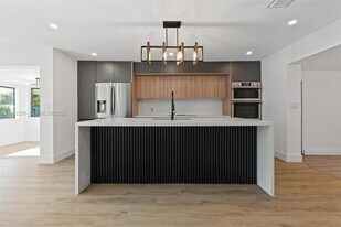 1516 SW 30th Terrace in Fort Lauderdale, FL - Building Photo