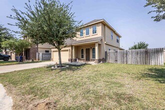 11234 Sierra Gorda Dr in Laredo, TX - Building Photo - Building Photo