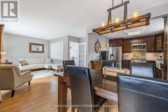 37 Foreht Crescent in Aurora, ON - Building Photo - Building Photo