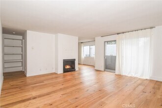 811 6th St, Unit 204 in Santa Monica, CA - Building Photo - Building Photo