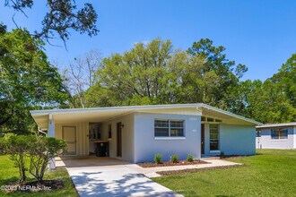 1032 Busac Ave in Jacksonville, FL - Building Photo - Building Photo