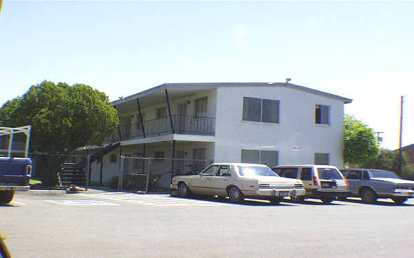 Palms on 7th Street in Phoenix, AZ - Building Photo