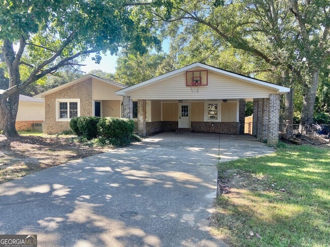 209 Scarborough Rd in Centerville, GA - Building Photo - Building Photo