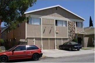 1626 Pine Ave in Long Beach, CA - Building Photo - Building Photo