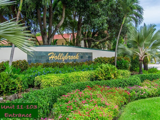 property at 9410 N Hollybrook Lake Dr