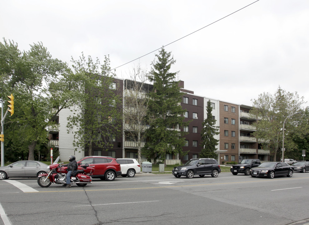 306 The West Mall Residence in Toronto, ON - Building Photo